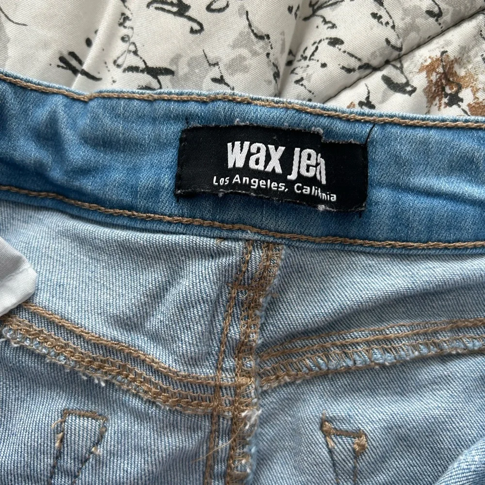 Size medium Shorts - Picture 3 of 4